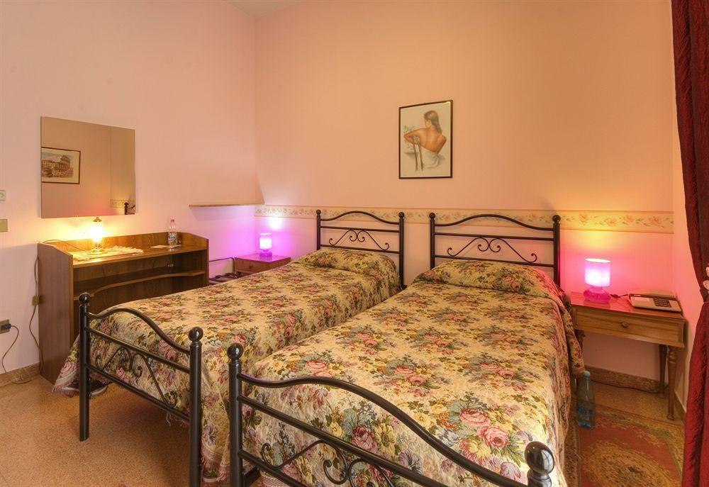 Hotel La Ruota Dei Pavoni Osimo